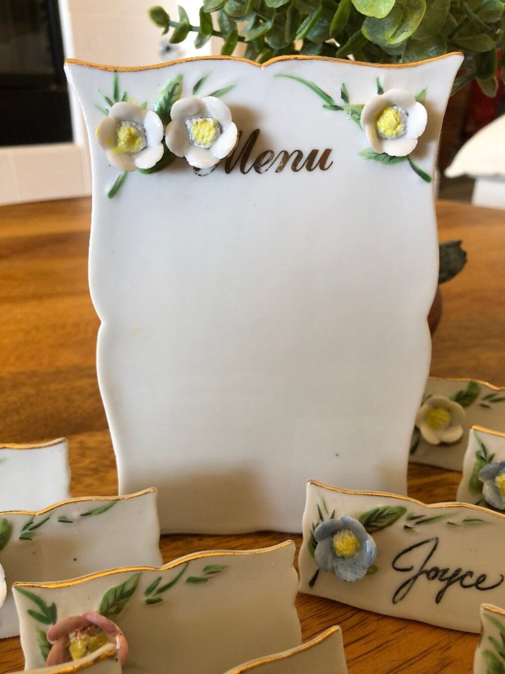 Vintage Shafford Floral 3D Porcelain Reusable Place Card Holders & Menu Board - Picture 5 of 15